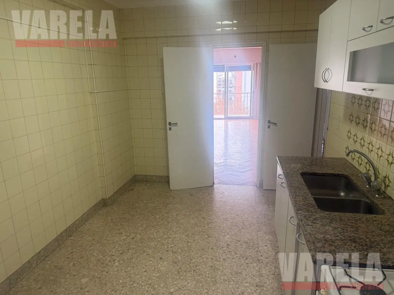 Departamento en Alquiler 3.amb al frente c/Balcón Piso 8° en Almagro Alquiler$1.100.000 5