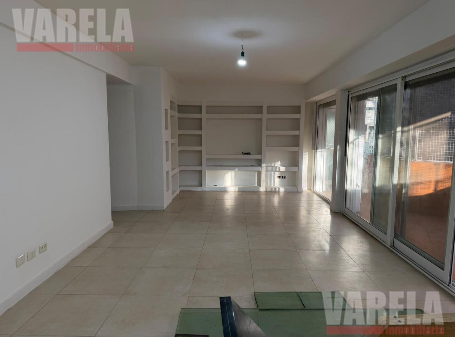 Foto de Departamento en Venta 4 amb al frente c/Balcón 2 cocheras Villa Urquiza, imagen 5