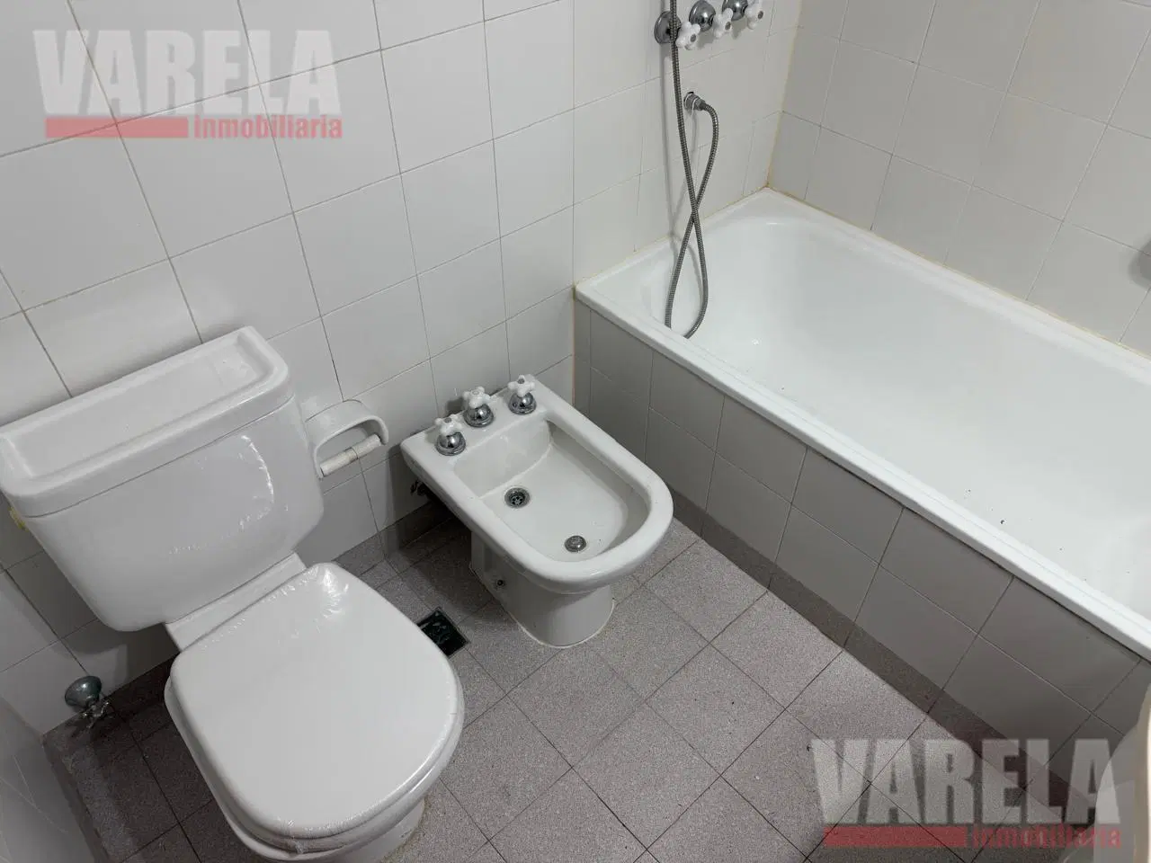 Departamento en Alquiler 2 amb. Piso 1° en Belgrano c/Cochera y Amenities Alq$1.200.000 Exp$250.000 2