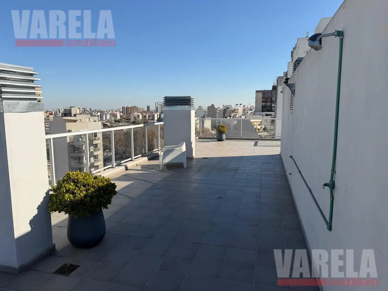 Departamento en Alquiler 1° Piso-Monoambiente en Caballito Alquiler$850.000 Expensas$200.000 4