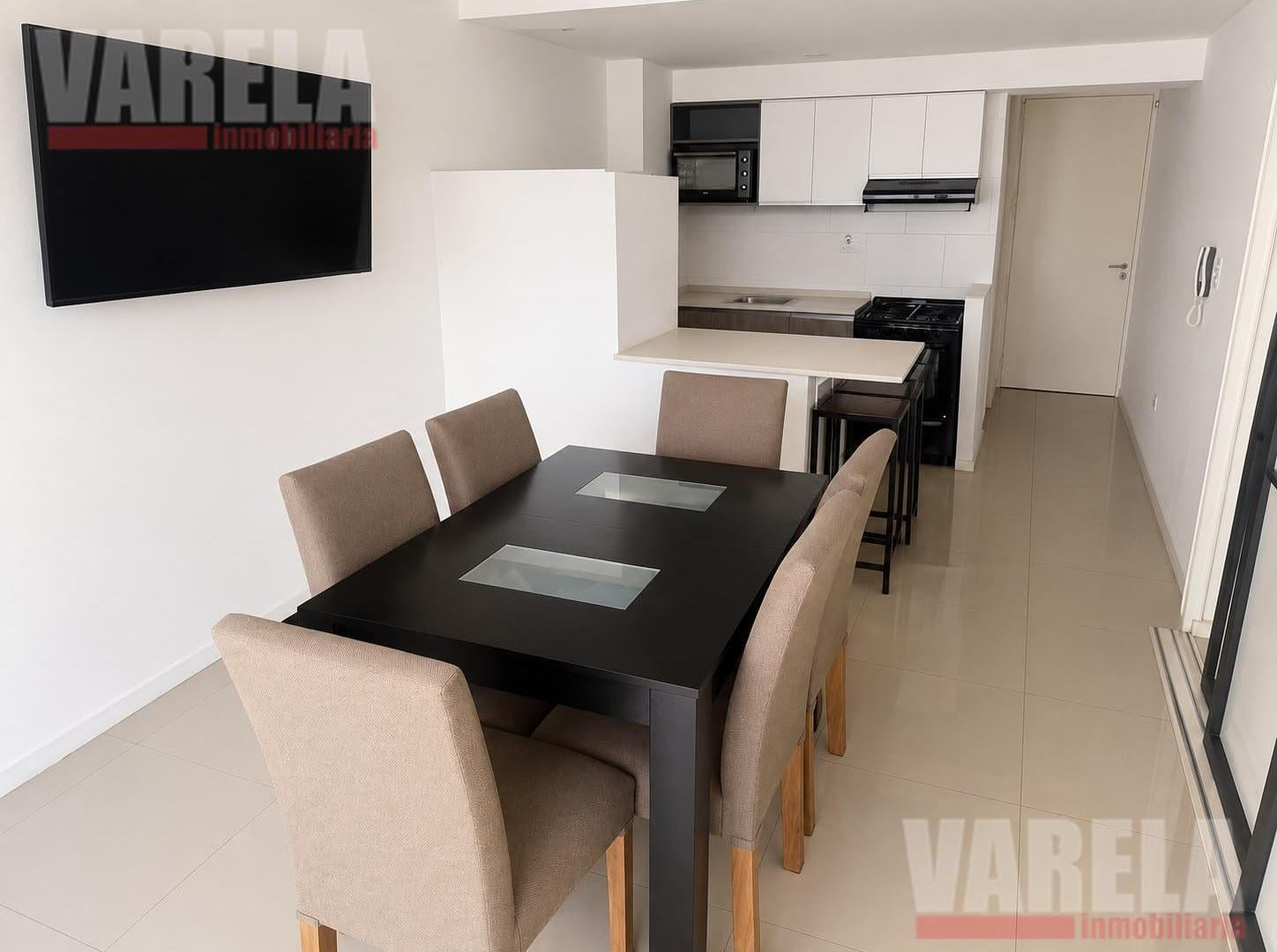 Foto de Departamento en Venta Monoambiente Divisible c/Balcón y Cochera fija en, imagen 1