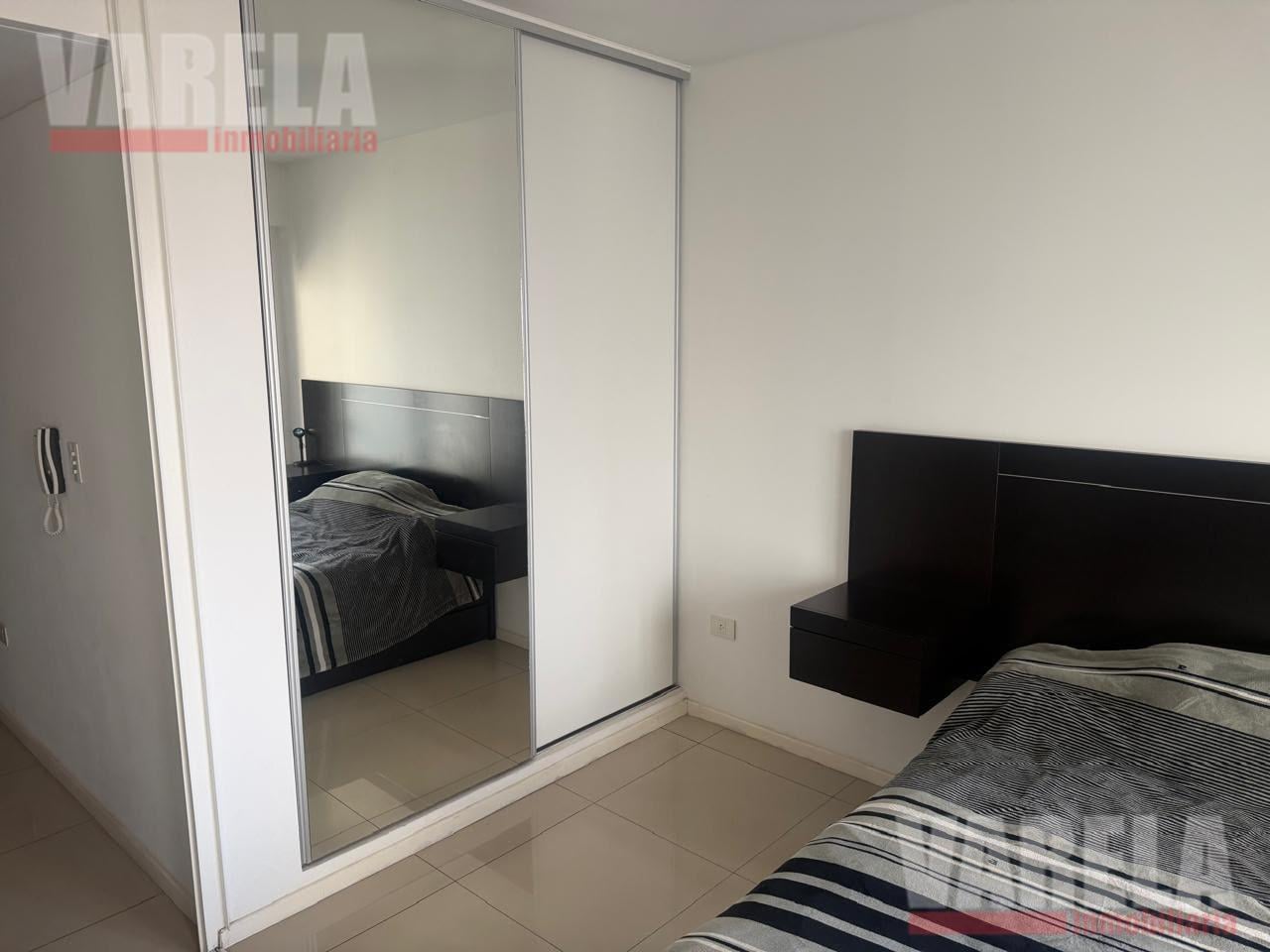 Foto de Departamento en Venta Monoambiente Divisible c/Balcón y Cochera fija en V.Crespo u$s99.000, imagen 1