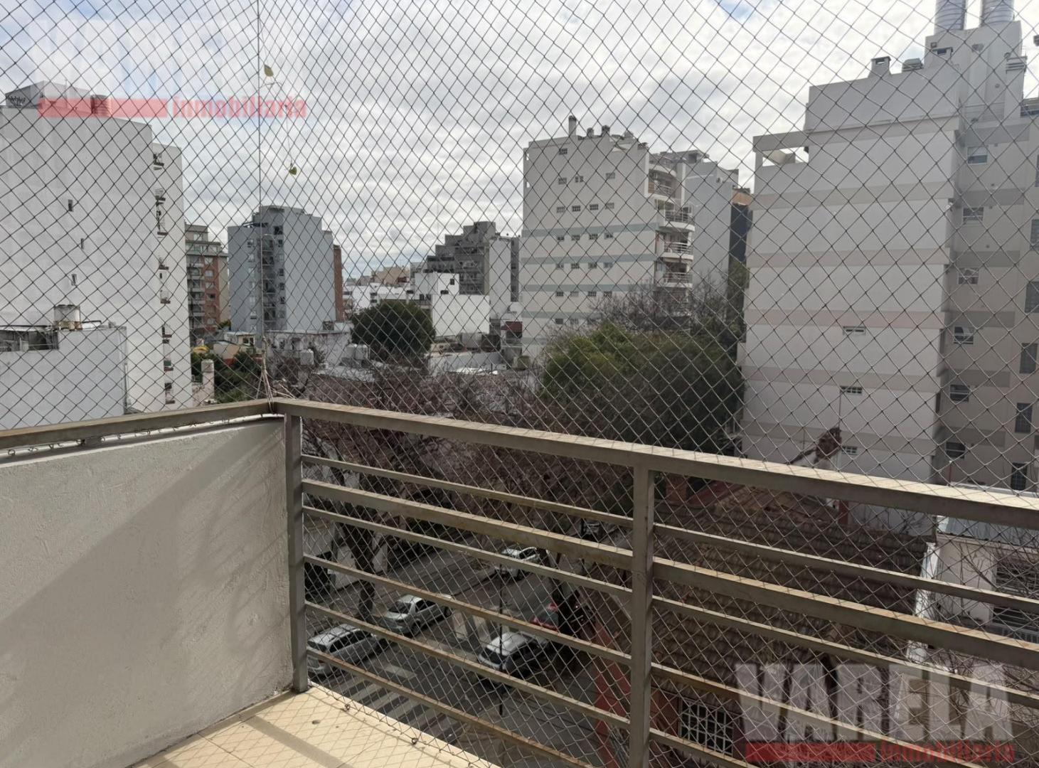 Foto de Departamento en Alquiler en V.Puerreydon Monoambiente al frente, imagen 5