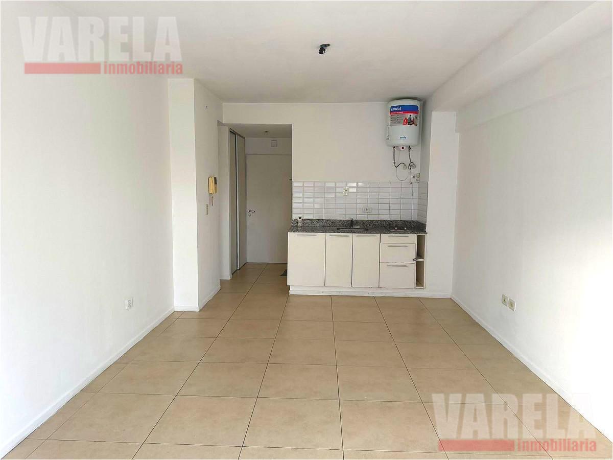 Foto de Departamento en Alquiler Monoambiente al frente c/Balcón Entre Rios 1700 Piso 8°, imagen 5