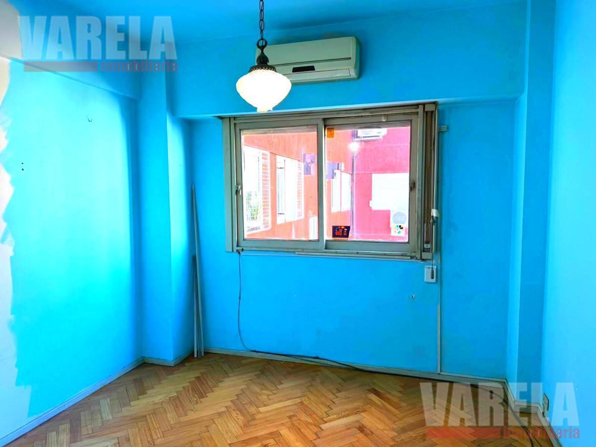 Foto de Departamento en Venta Warnes 100 Piso 5° 3 amb. Al frente c/Balcón con, imagen 3