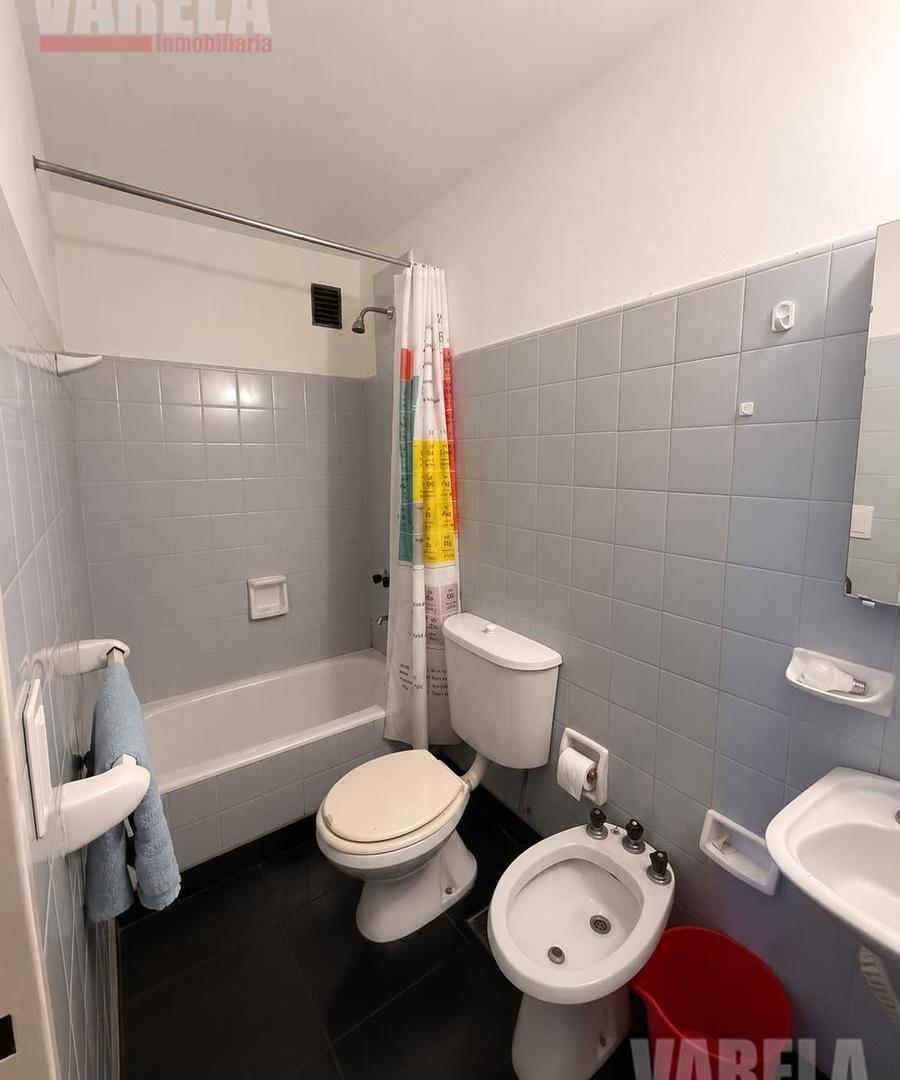Foto de Departamento en Alquiler 2 amb. Maza 1100 Piso 3° Al frente c/Balcón, imagen 4