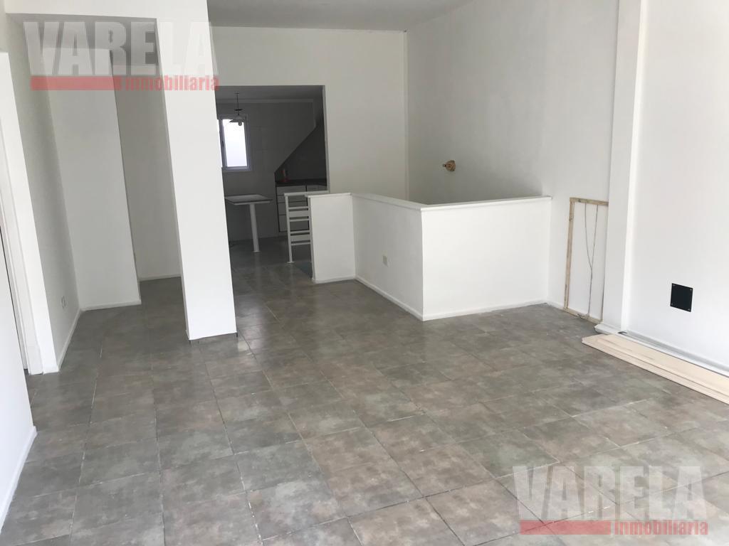 Foto de LEER EL AVISO-Ph en Venta 2 amb c/Terraza Propia y Balcón 1°Piso x Esc, imagen 2