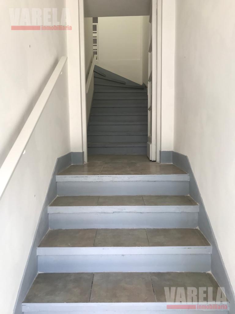 Foto de LEER EL AVISO-Ph en Venta 2 amb c/Terraza Propia y Balcón 1°Piso x Esc, imagen 1