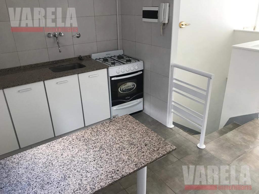 Foto de LEER EL AVISO-Ph en Venta 2 amb c/Terraza Propia y Balcón 1°Piso x Esc, imagen 4