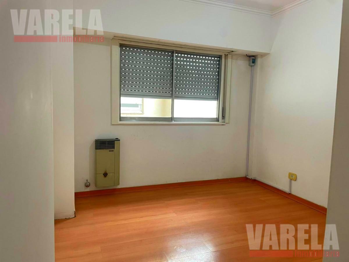 Foto de Departamento 4 amb. Contrafrente c/Balcón francés Alquiler $1.200.000, imagen 4