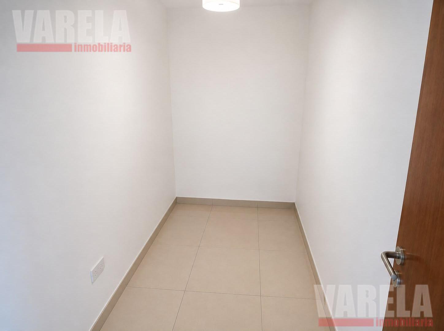 Foto de Departamento en Venta 4 amb. al frente c/Balcón Piso 6° en V.Crespo, imagen 4