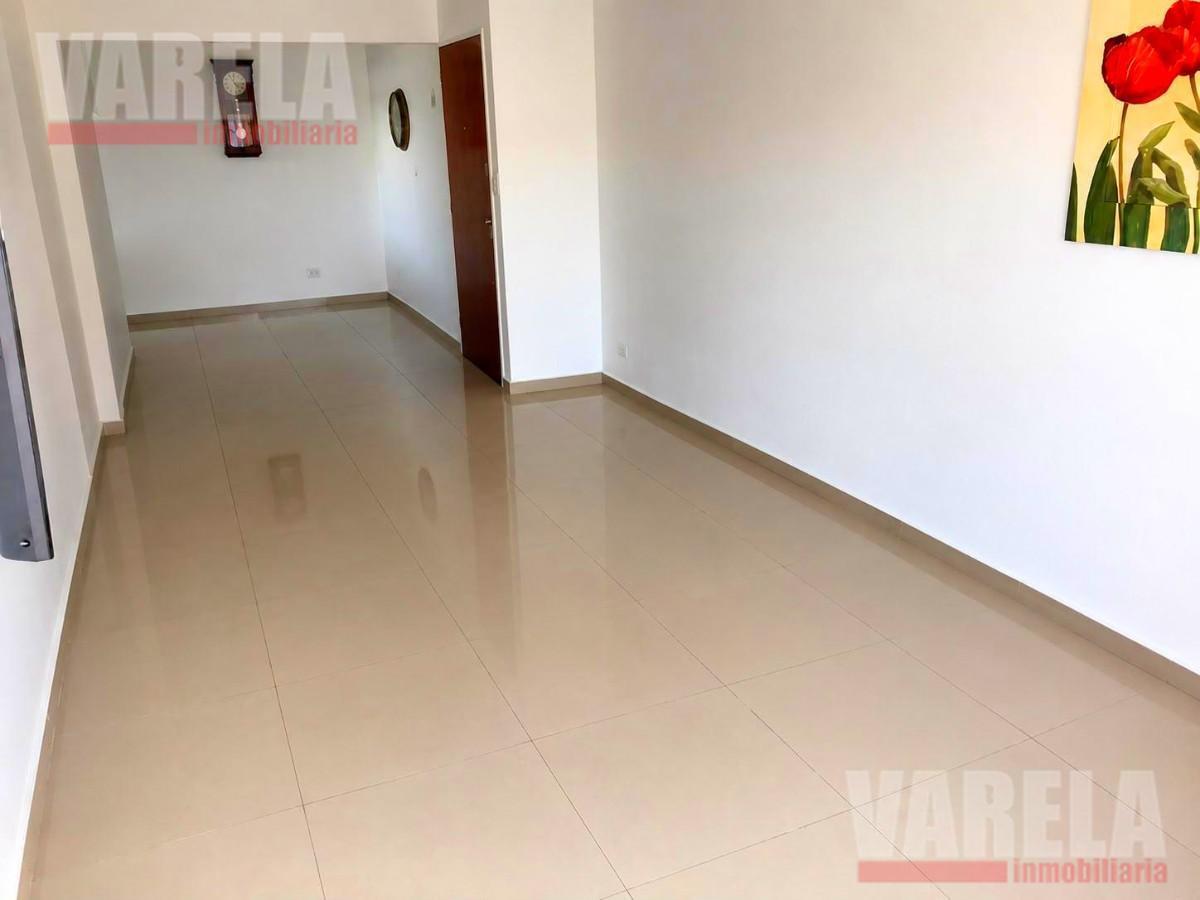 Foto de Departamento en Venta 4 amb. al frente c/Balcón Piso 6° en V.Crespo, imagen 1