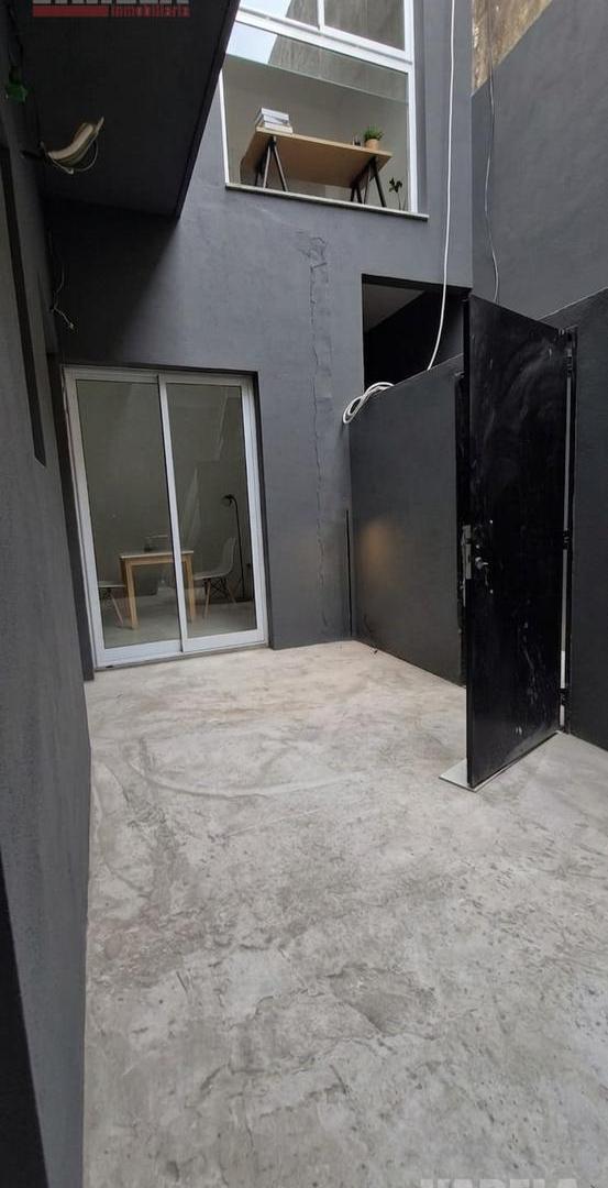 Foto de PH de 4 ambientes con Terraza y 3 baños Reciclado a nuevo! u$s 140.000, imagen 4