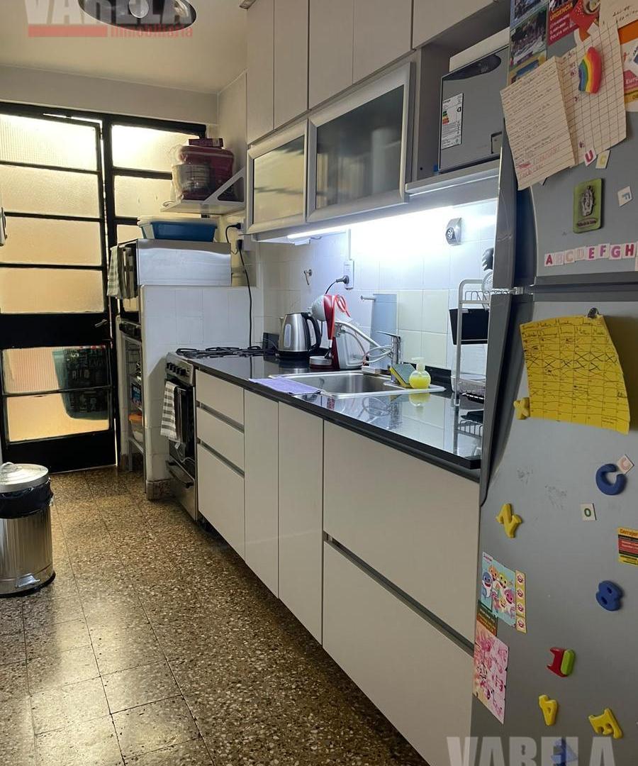 Foto de Departamento en Venta. 3 ambientes con Patio y Baulera en Villa Crespo, imagen 2