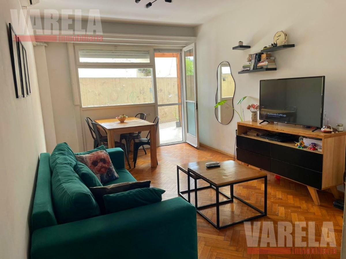 Foto de Departamento en Venta. 3 ambientes con Patio y Baulera en Villa Crespo, imagen 1