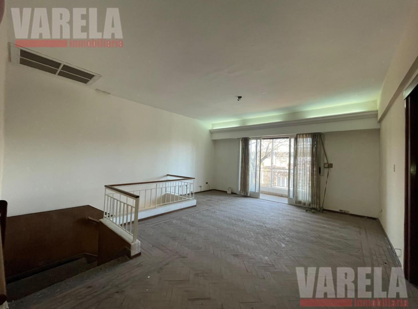 Foto de PH 3 amb. 1° Piso x Escalera c/Patio y Parrilla en Gregorio Laferrere, imagen 1