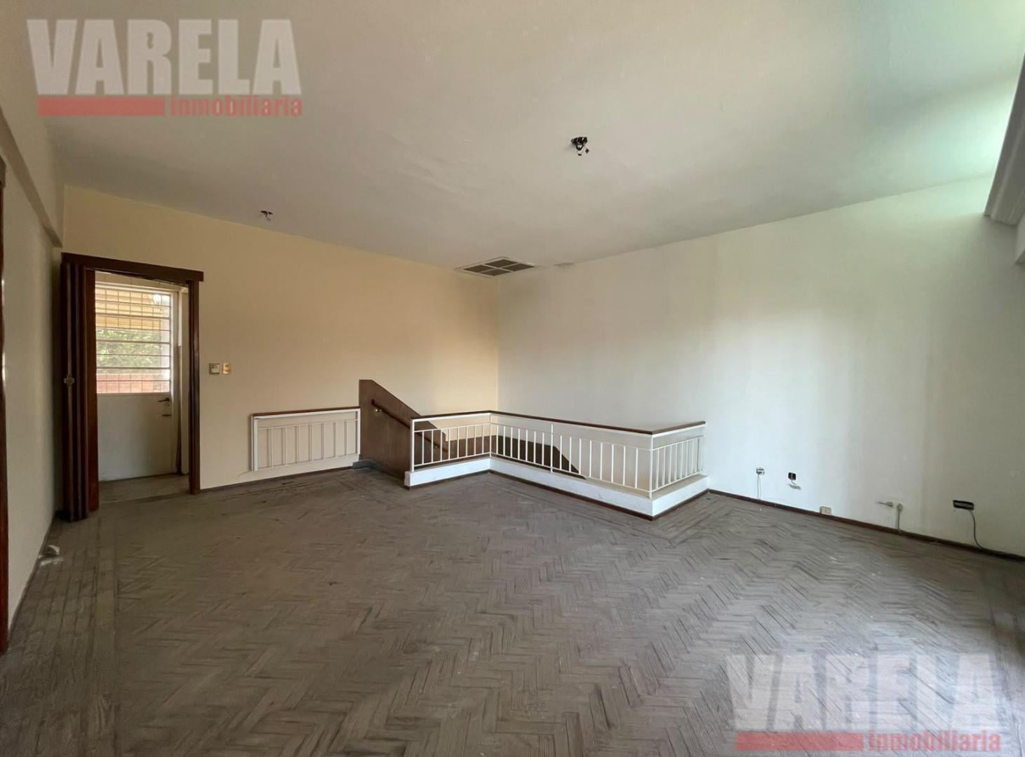 Foto de PH 3 amb. 1° Piso x Escalera c/Patio y Parrilla en Gregorio Laferrere, imagen 2