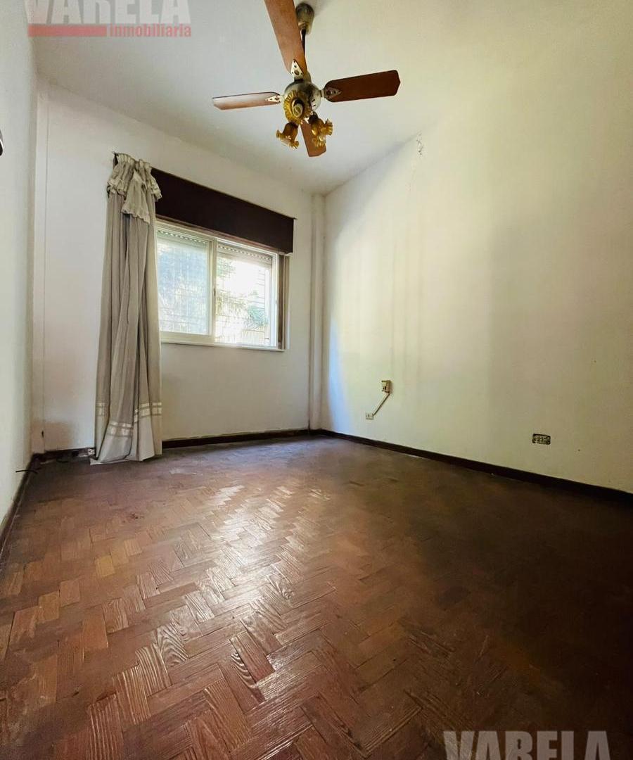 Foto de PH 3 amb. Planta Baja c/Jardín Parrilla y Garage en Gregorio Laferrere, imagen 1