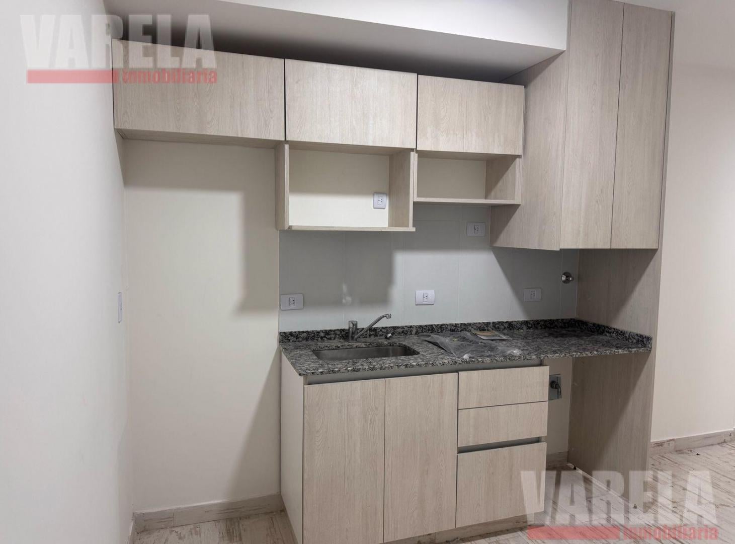 Foto de Departamento A Estrenar en Alquiler 1°Pisoc/Balcón-Flores JoseBonifacio, imagen 2