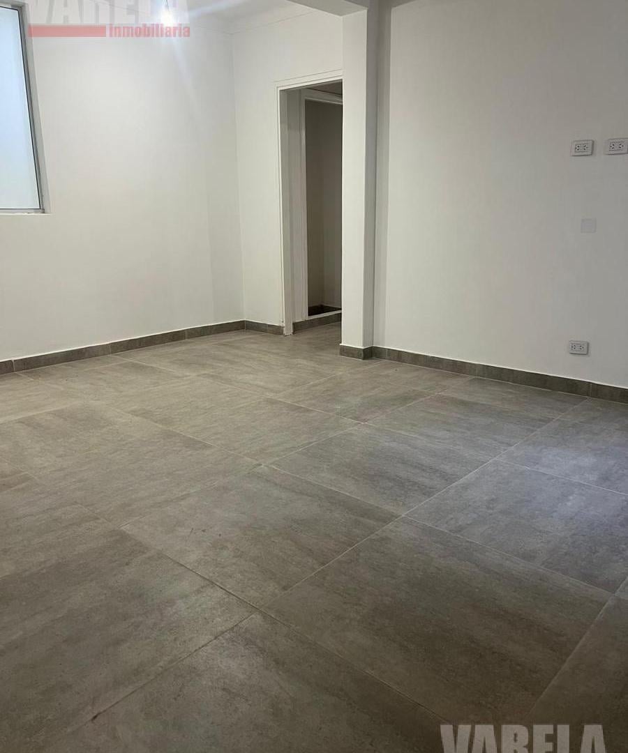Foto de Departamento 2 amb en Venta en Caballito Rosario 100 Piso 1° x escalera, imagen 4