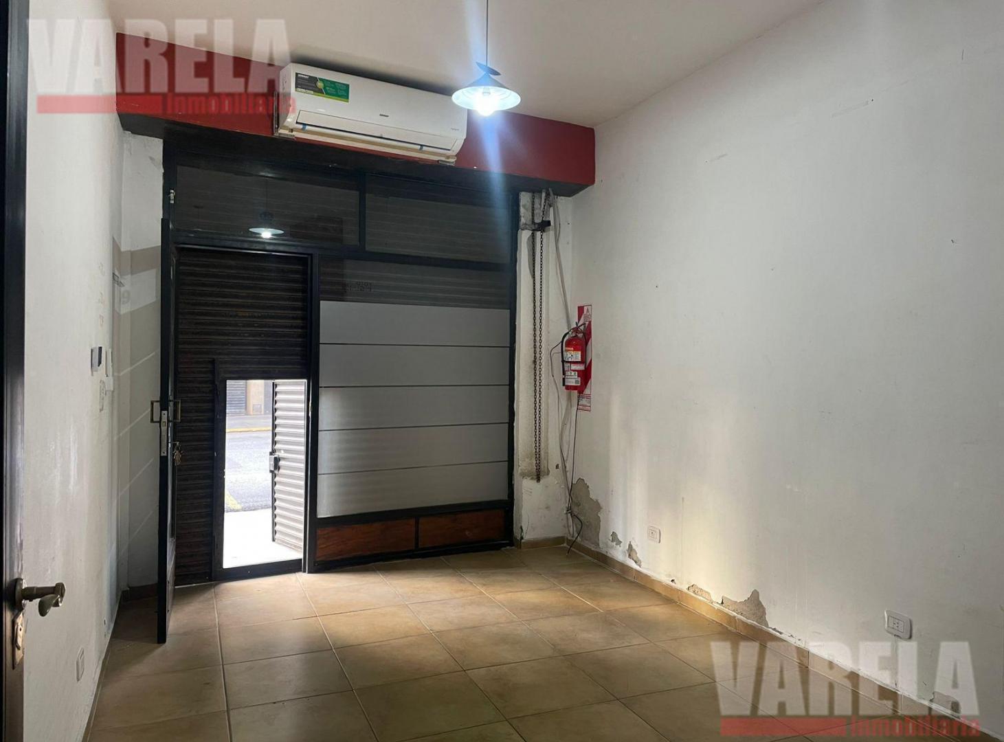 Foto de Local en Alquiler Villa Crespo . Antezana al 500 Alquiler $500.000 IVA, imagen 1