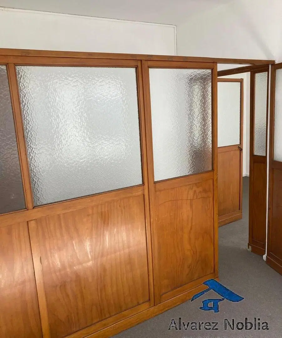 Oficina en Tribunales 2 AMBIENTES CON DIVISIONES OPORTUNIDAD 4