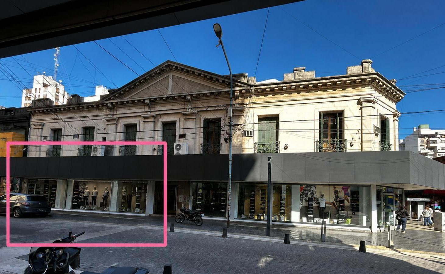 Local Moreno y Peatonal Rivadavia, Quilmes