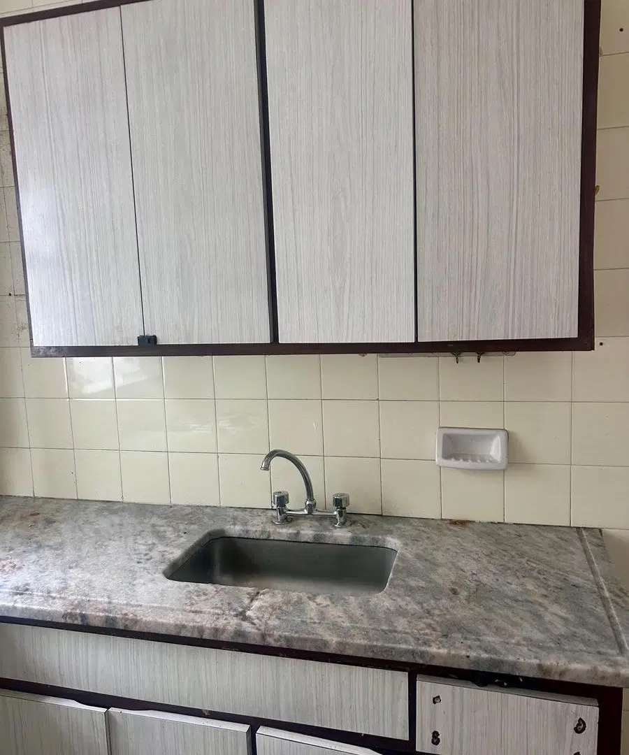 Departamento sobre Avenida Corrientes excelente ubicacion 4