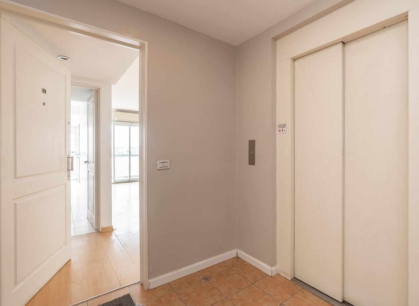 Foto de Departamento en Alquiler. Palermo Nuevo. 3 ambientes. Piso Alto. Vista., imagen 4