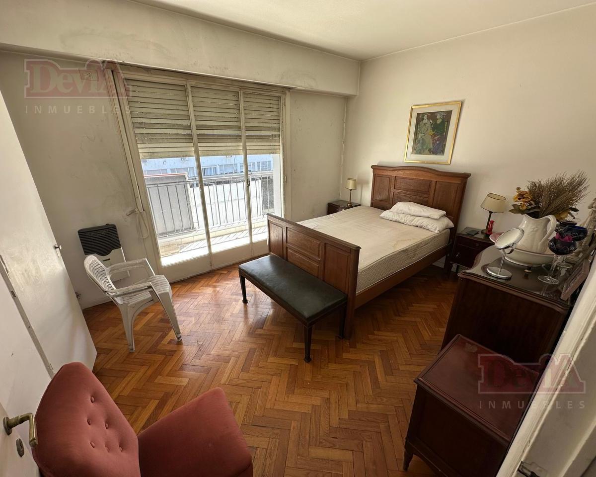 Venta - Departamento - 4 Ambientes con Dependencia - Angel m Gimenez - Caballito 1