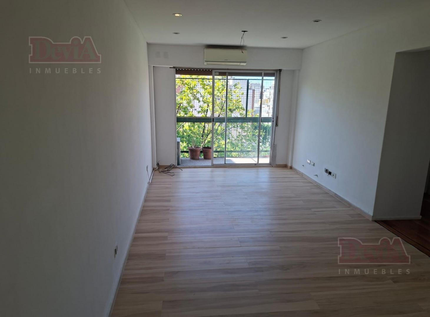 Venta - Departamento - 4 ambientes - Muy Luminoso - Al frente - Avenida Diaz Velez 4500
