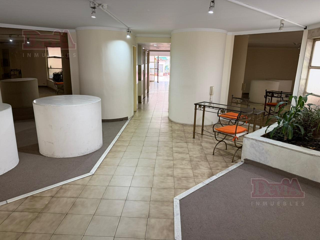 Foto de Venta - Departamento - Azcuenaga 1900 - Recoleta, imagen 2