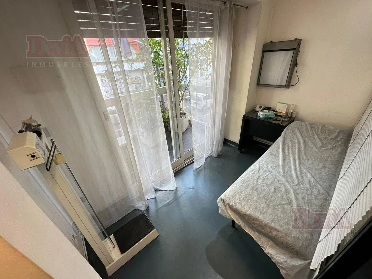 Venta- Consultorio - Avenida Pueyrredon 1300 1º - Recoleta 2