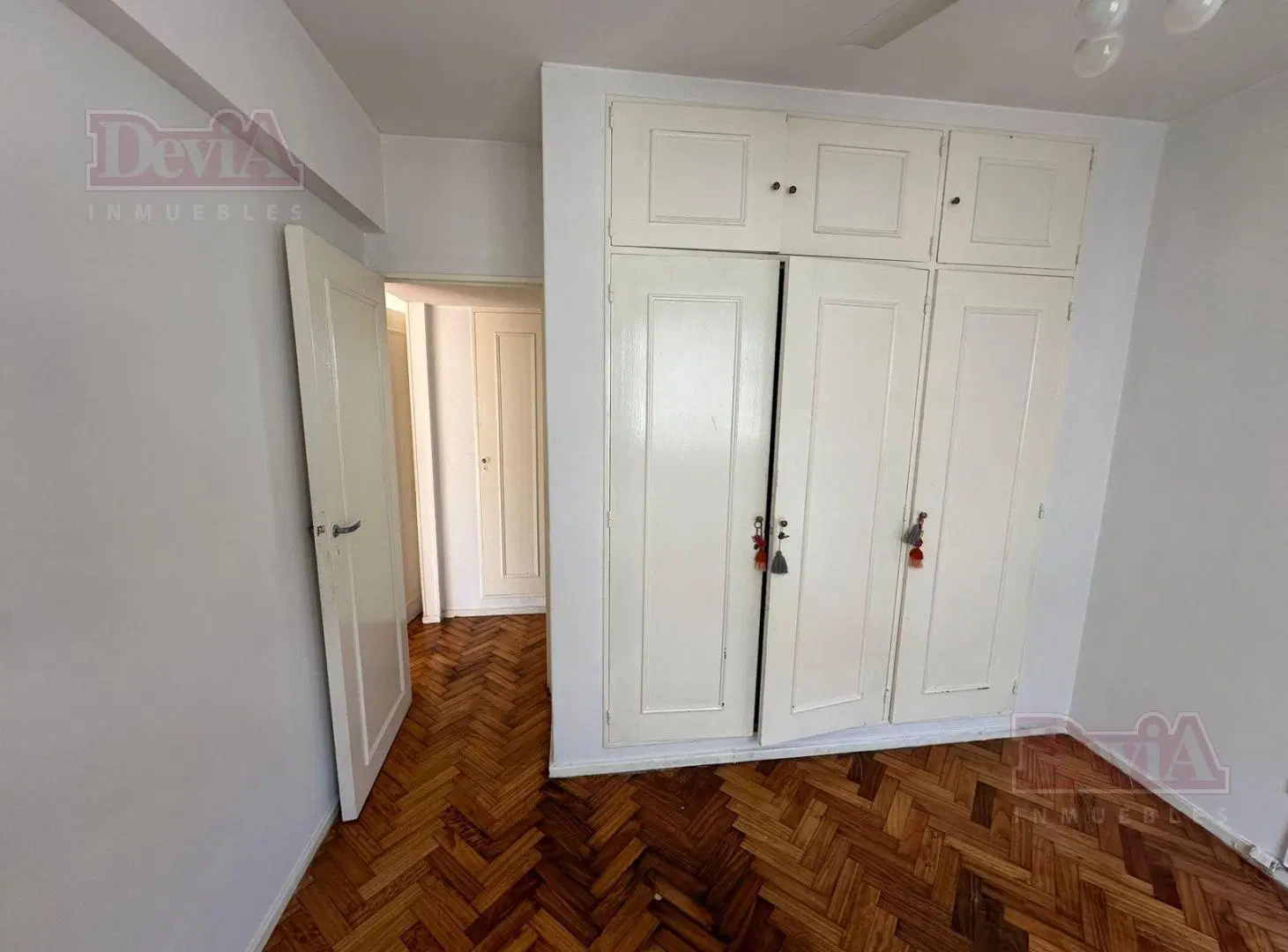 Venta - Departamento - 2 ambientes con dependencia - Aguero 1600 - Barrio Norte 5