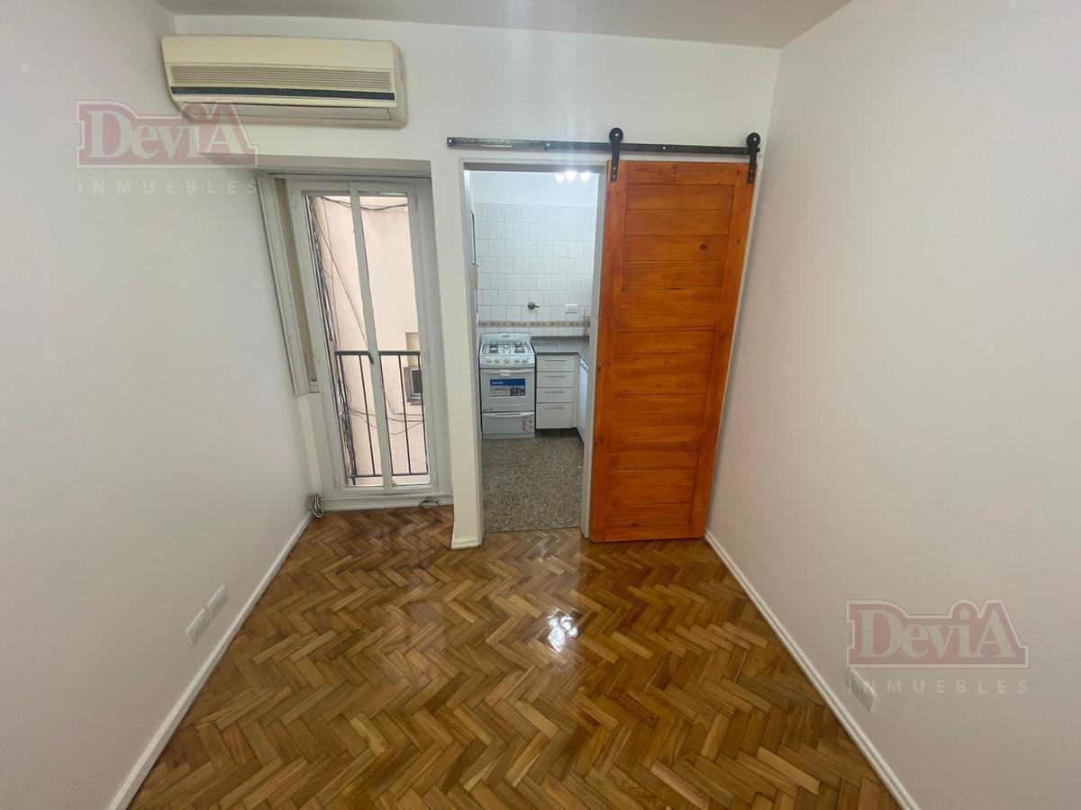 Foto de Alquiler - 2 ambientes - Departamento - Avenida Pueyrredón 800, imagen 1