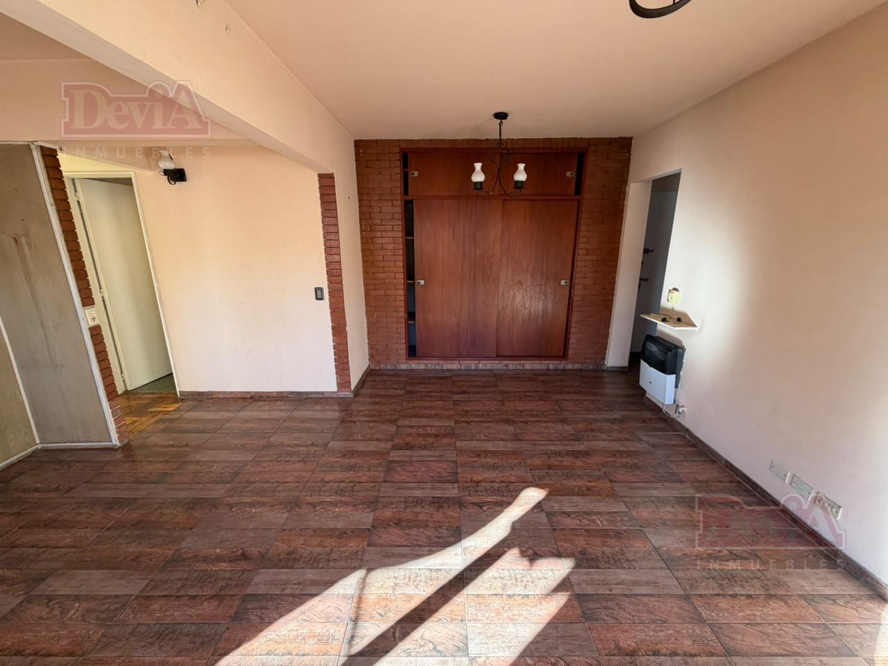 Foto de Venta - Departamento - 3 ambientes - Bartolome Mitre y Pasteur, imagen 3