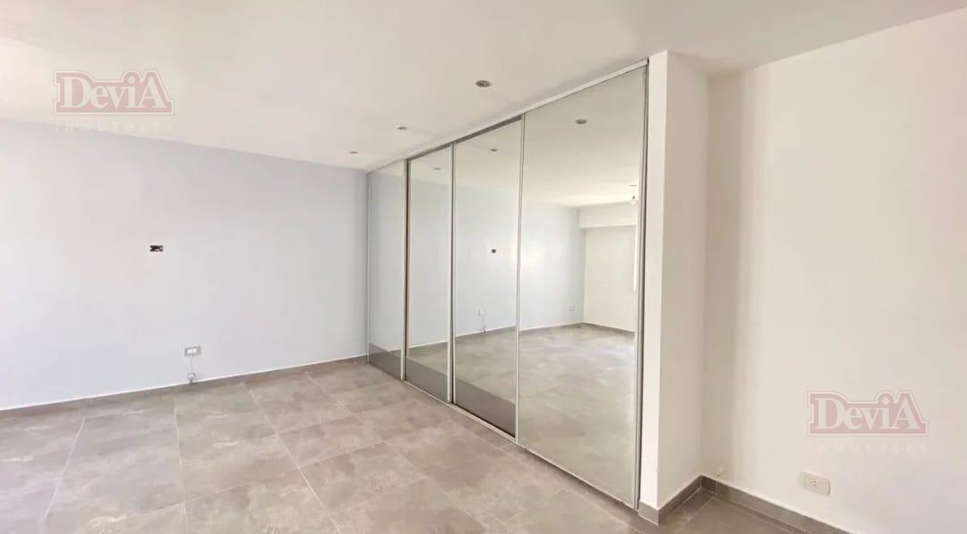 Foto de Casa Venta Lote Propio Jose Leon Suarez, imagen 3