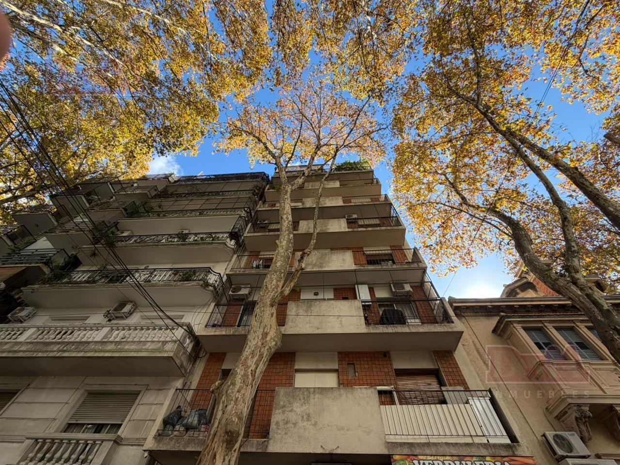 Foto de Venta - Departamento - 4 ambientes - Dependencia - A refaccionar, imagen 1