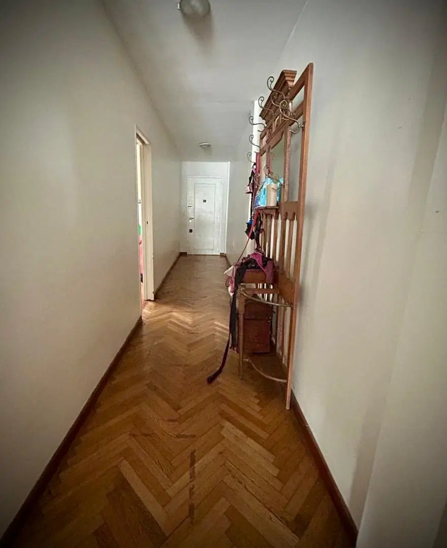 RETASADO! Departamento en venta de 3 ambientes con dependencia 5