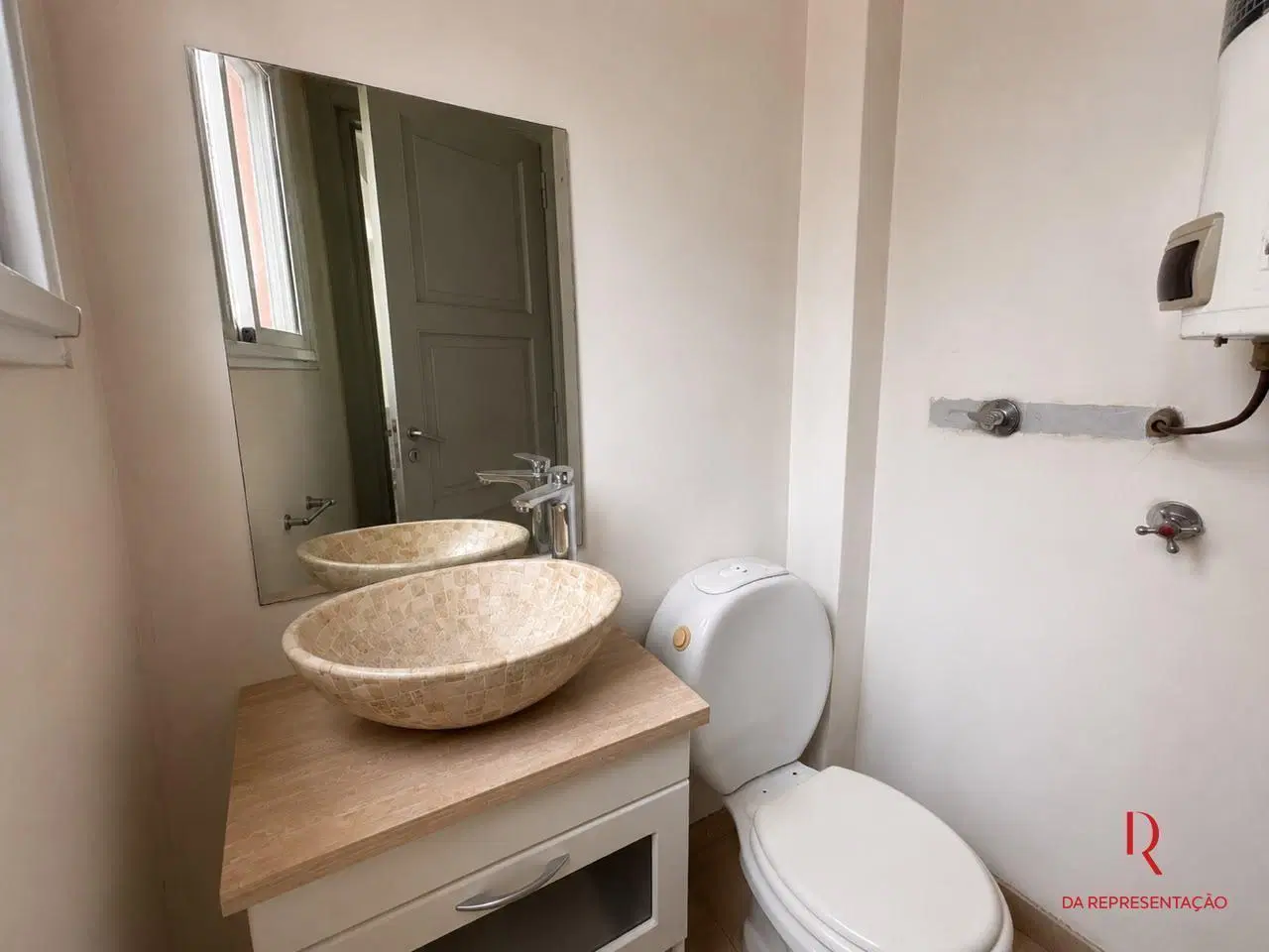 EXCELENTE PH EN VENTA . 1º Piso por ESCALERA . ESTACIÓN VICENTE LOPEZ 1