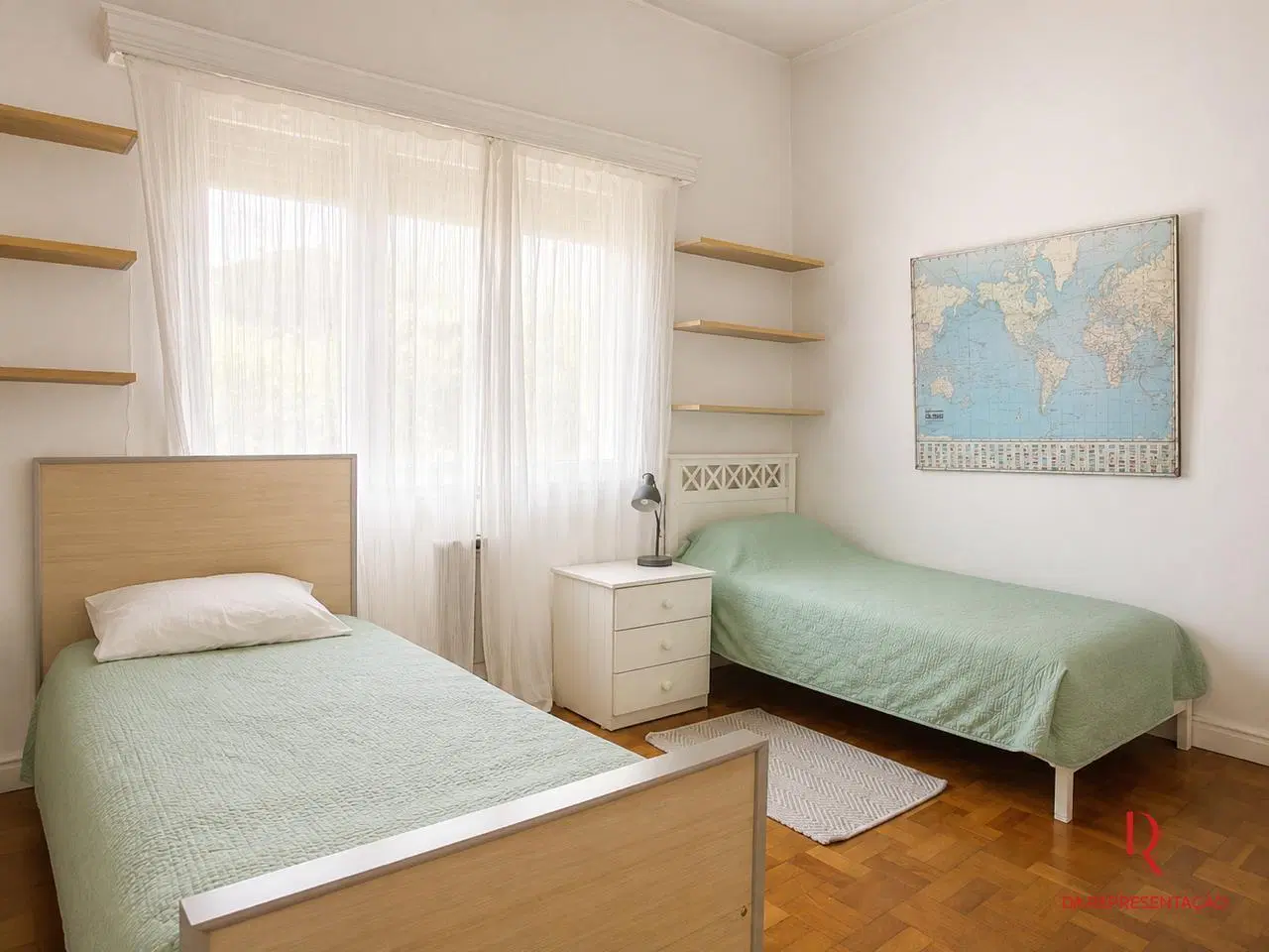 EXCELENTE PH EN VENTA . 1º Piso por ESCALERA . ESTACIÓN VICENTE LOPEZ 8