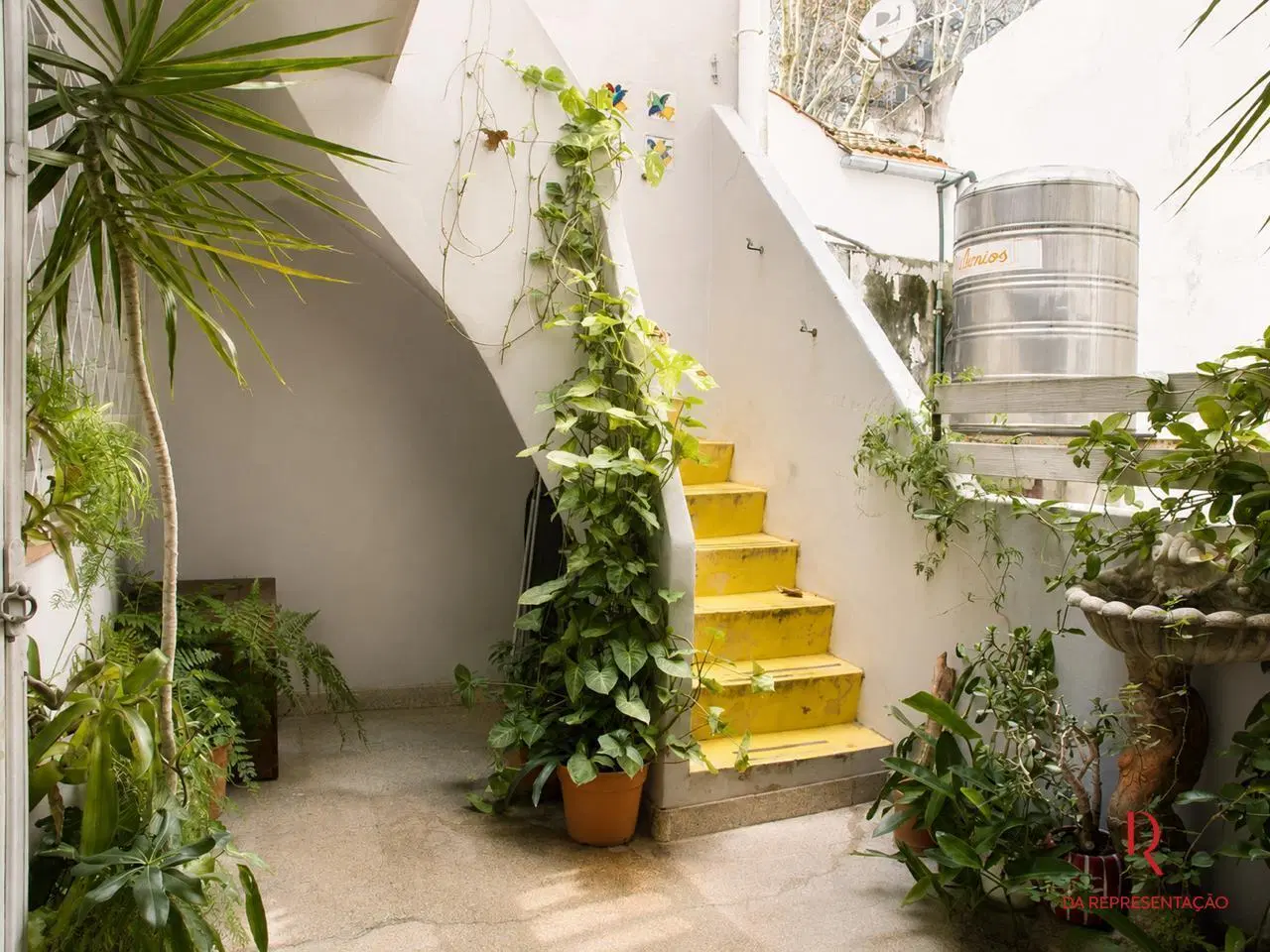EXCELENTE PH EN VENTA . 1º Piso por ESCALERA . ESTACIÓN VICENTE LOPEZ 3