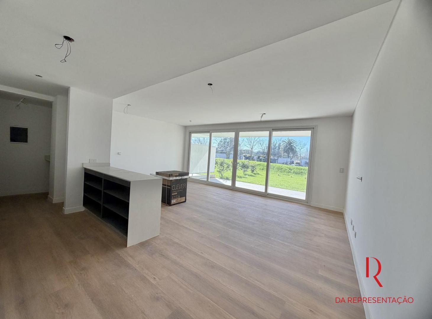 Foto de ALQUILER | 3 Ambientes a Estrenar con doble Jardín, galería y parrilla, imagen 2