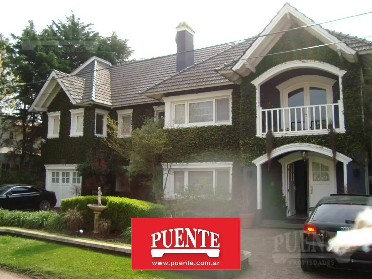 Importante casa en Los Rosales 3