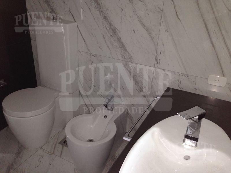 ***ALQUILADO*** 2 amb con cochera en alquiler en Puerto Madero - Apto Profesional