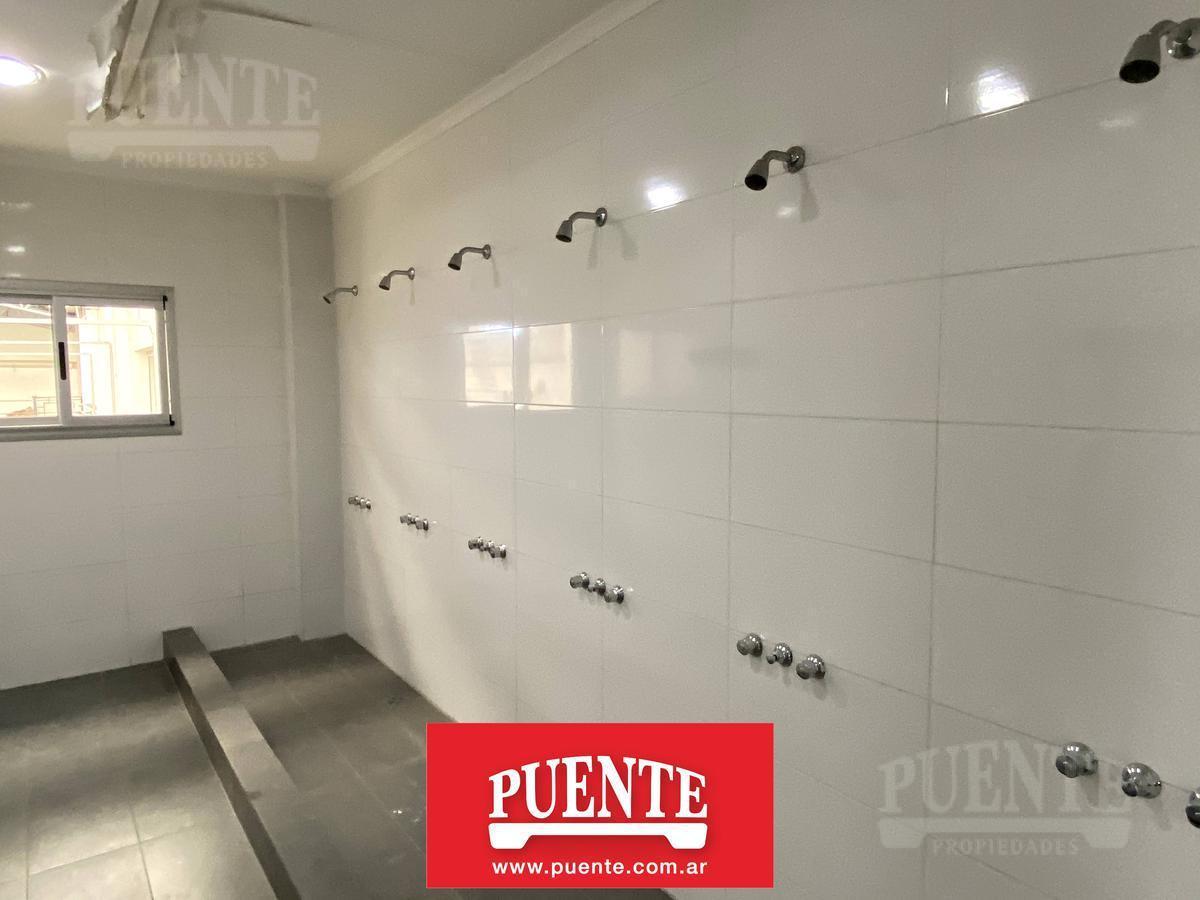 Foto de Edificio Comercial y Taller en Venta sobre gran avenida Ideal rubro, imagen 3