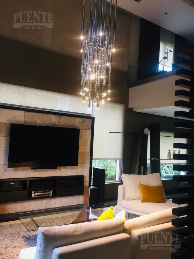Casa de alta gama en Saint Thomas Norte - Canning- Esteban Echeverría