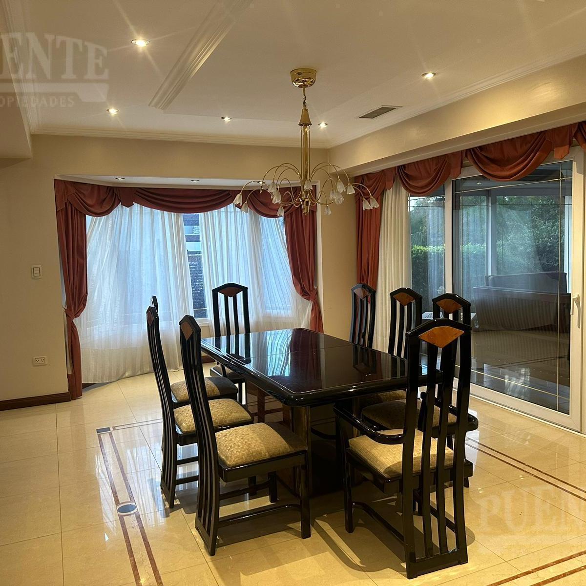 Importante Casa en Venta en Saint Thomas Sur 4 Dorm. Escritorio y Dependencias 5