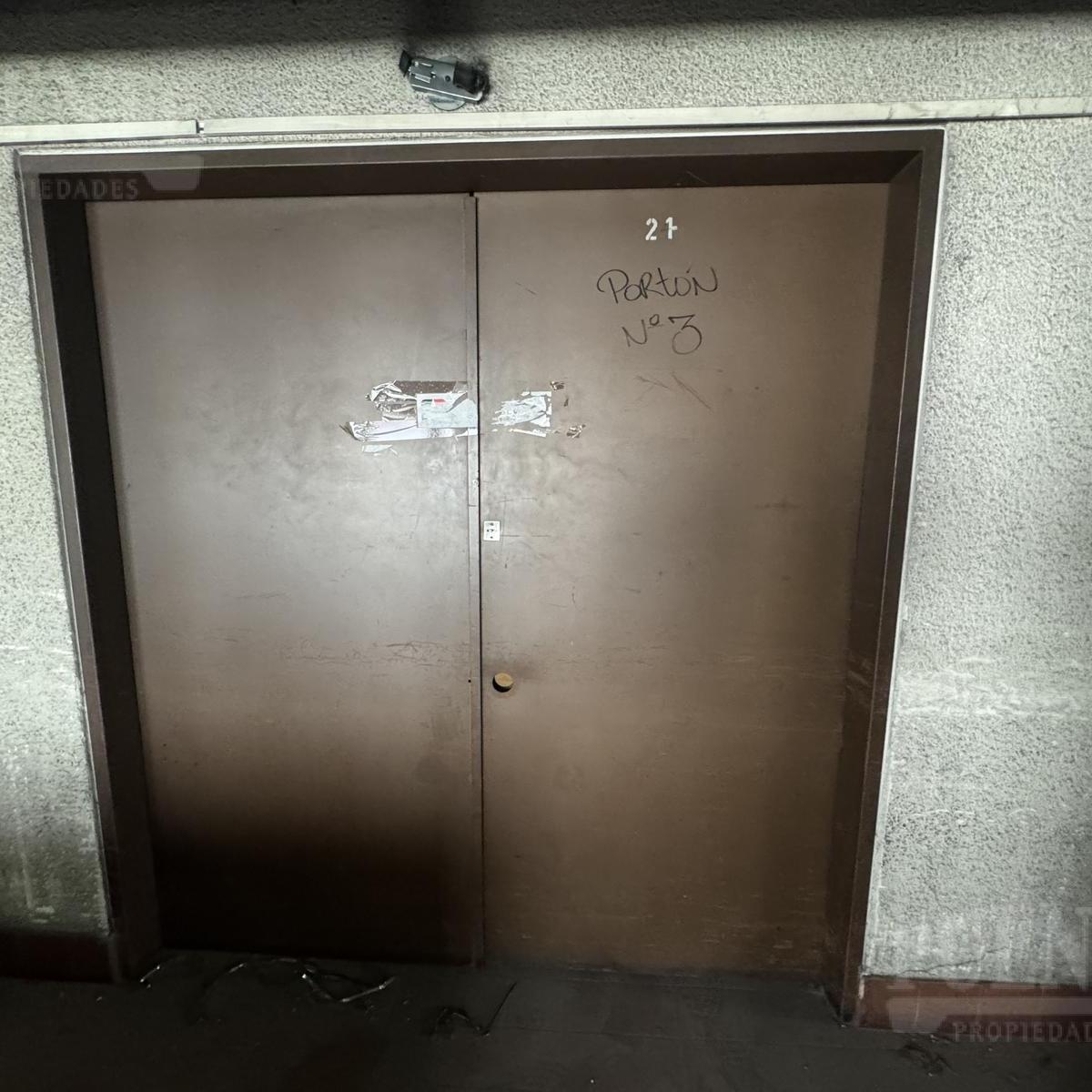 Edificio Comercial en Valentin Alsina 2