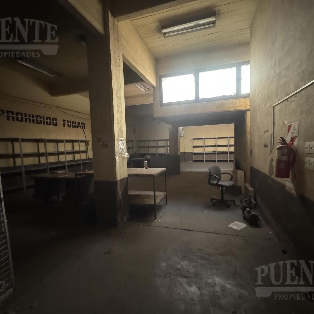 Edificio Comercial en Valentin Alsina 3